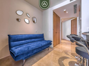 Oceanfront 2 BR Condo with Beachclub - Pools - Ocean